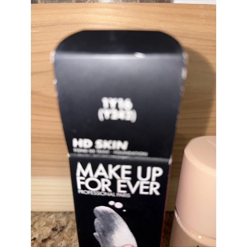 MAKEUP FOREVER HD SKIN UNDETECTABLE‎ LONGWEAR FOUNDATION FULL SIZE
